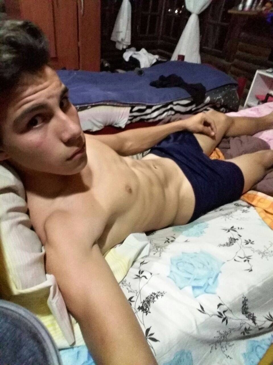nudes_of_young_south-american_teen_guys_and_hispanic_cocks_LATINO_SELFPIX (1).jpg